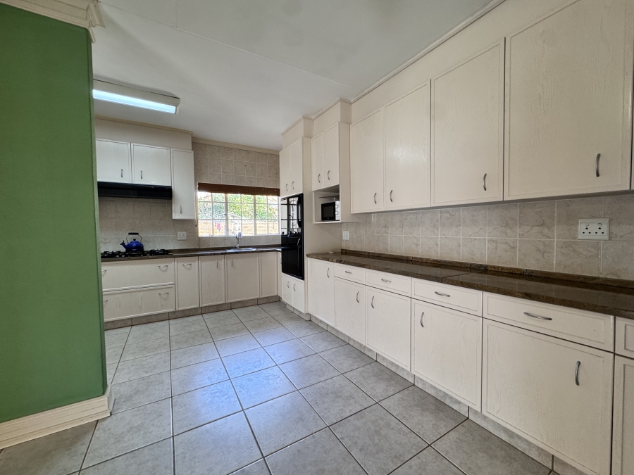 4 Bedroom Property for Sale in Wilkoppies North West